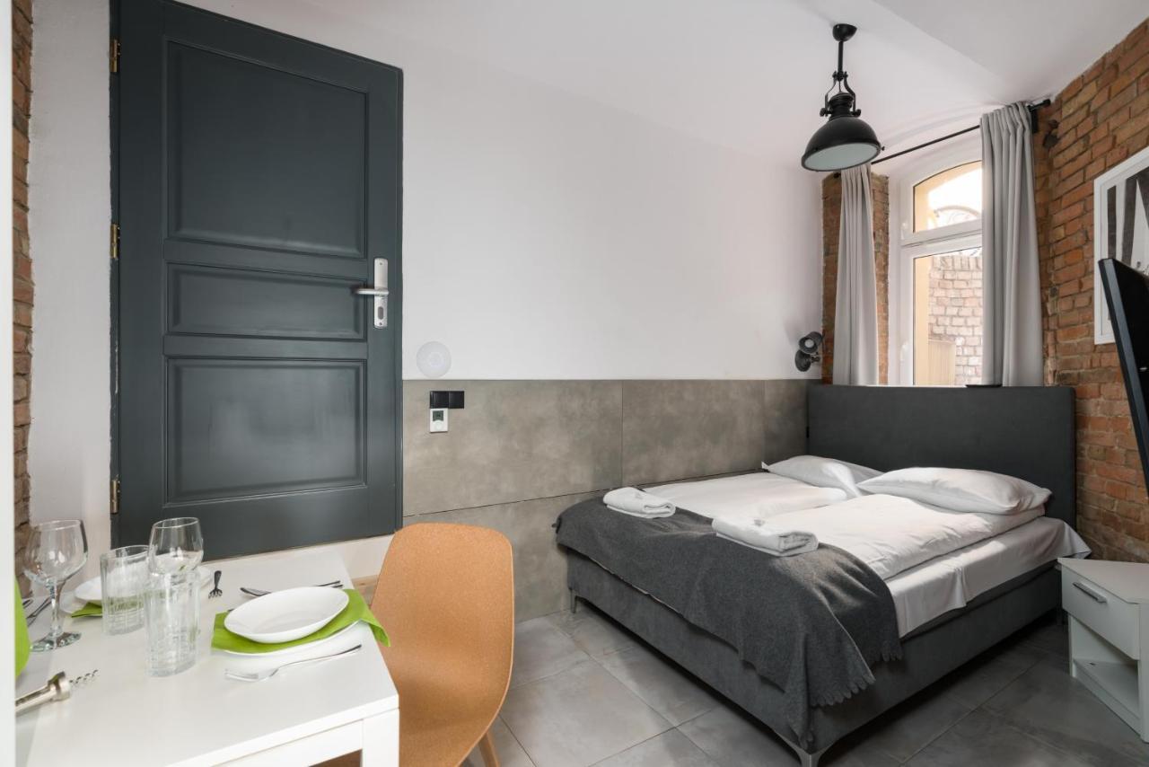 Underground Level Apartments Strzalowa By Renters Poznan Bagian luar foto